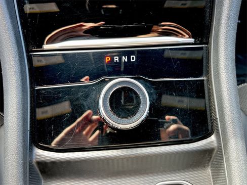 Used 2024 Jeep Grand Cherokee Altitude image 14