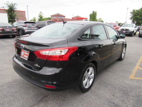 Used 2014 Ford Focus SE FWD image 6