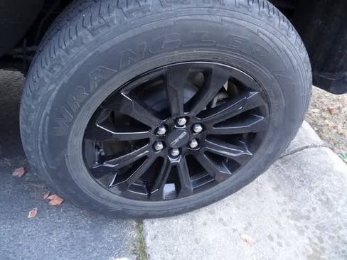 Used 2021 GMC Canyon Elevation image 17