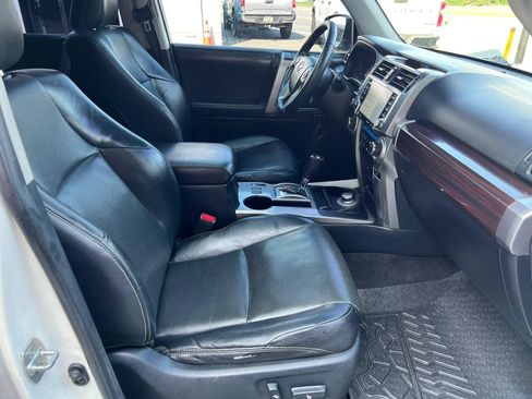 Used 2023 Toyota 4Runner Limited AWD/4WD image 8