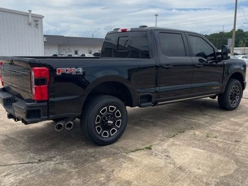 Used 2026 Ford F250 Platinum w/ FX4 Off-Road Package AWD/4WD image 5