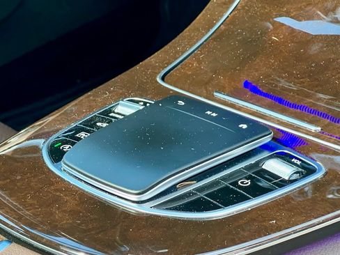 Used 2022 Mercedes-Benz E 450 4MATIC Sedan image 10
