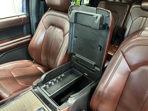 Used 2024 Ford Expedition Max Limited AWD/4WD image 26