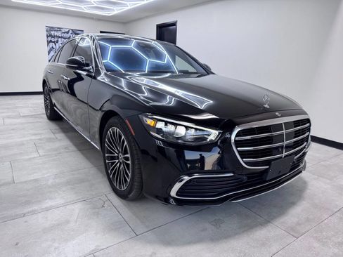 Used 2023 Mercedes-Benz S 580e 4MATIC Sedan w/ Warmth & Comfort Package image 10