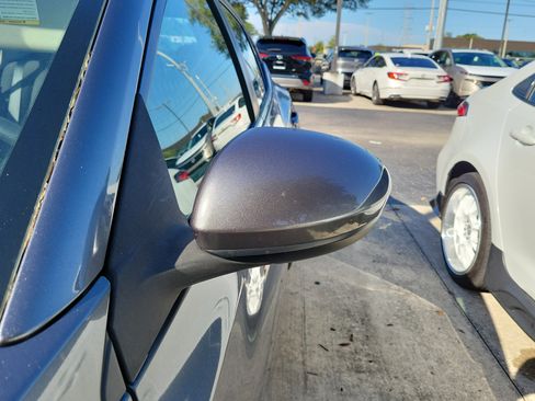 Used 2021 Nissan Sentra SV FWD image 5