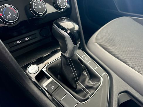 Certified 2024 Volkswagen Taos S FWD image 29