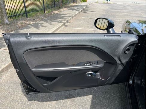 Used 2021 Dodge Challenger SXT w/ Blacktop Package image 7