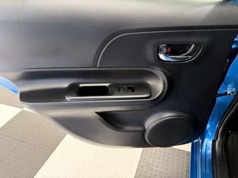 Used 2015 Toyota Prius C Two FWD image 17