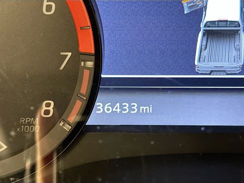 Used 2023 Nissan Frontier PRO-4X w/ Technology Package image 19