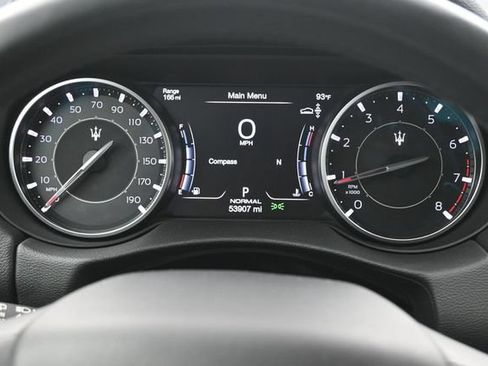 Used 2021 Maserati Levante S AWD/4WD image 13