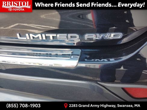 Used 2022 Toyota Highlander Limited AWD/4WD image 38