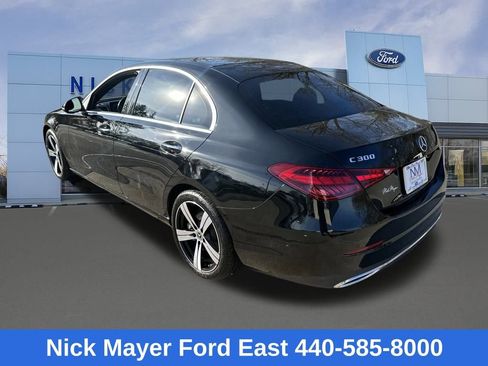 Used 2025 Mercedes-Benz C 300 4MATIC Sedan image 5