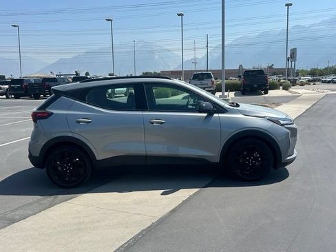 Certified 2027 Chevrolet Bolt RS w/ Technology Package FWD image 7