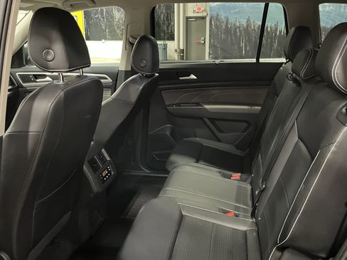 Used 2023 Volkswagen Atlas SE image 13