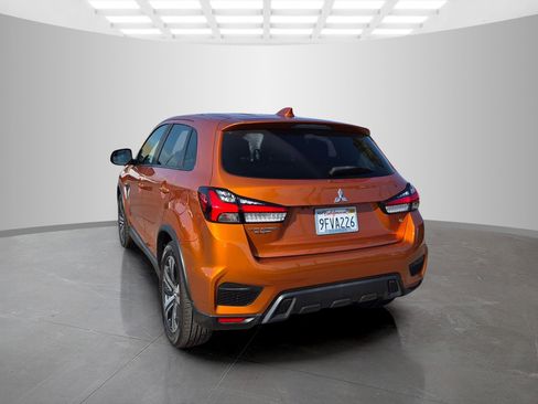 Used 2022 Mitsubishi Outlander Sport SE image 4