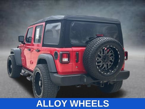 Used 2018 Jeep Wrangler Unlimited Sport AWD/4WD image 3