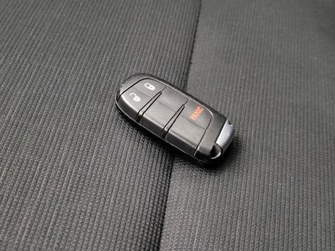 Used 2017 Jeep Grand Cherokee Laredo w/ Quick Order Package 2BE image 32