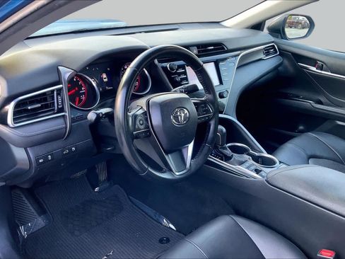 Used 2018 Toyota Camry XSE FWD image 17