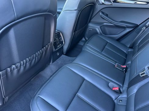 New 2026 Porsche Macan AWD/4WD image 15