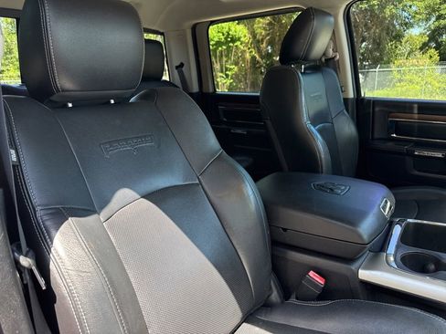 Used 2016 RAM 2500 Laramie w/ Convenience Group AWD/4WD image 11