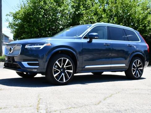 Used 2024 Volvo XC90 B6 Plus w/ Protection Package Premier AWD/4WD image 3
