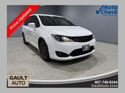 Used 2019 Chrysler Pacifica Touring-L w/ S Appearance Package