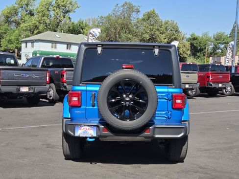 Used 2023 Jeep Wrangler Unlimited Sahara AWD/4WD image 6