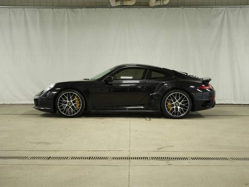 Certified 2014 Porsche 911 Turbo S image 2