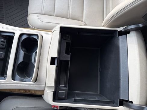 Used 2017 GMC Yukon Denali image 21