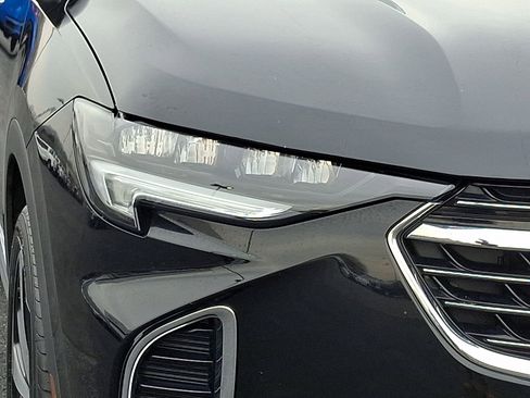 Used 2021 Buick Envision Essence image 9