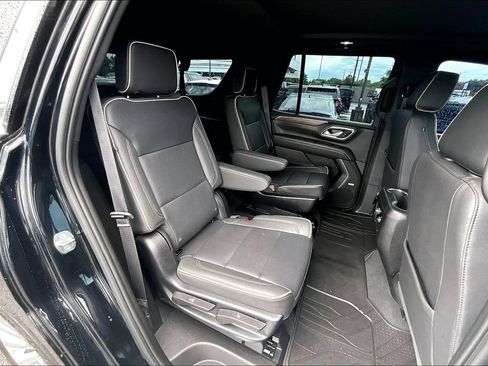 Used 2023 Chevrolet Tahoe Premier w/ Premium Package RWD image 27