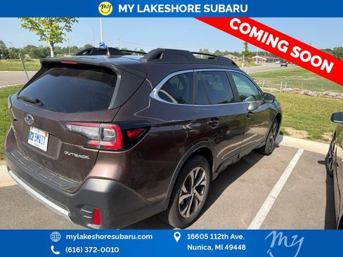 Used 2020 Subaru Outback Limited AWD/4WD image 8