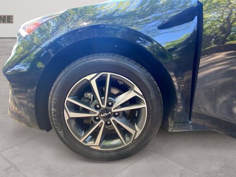 Used 2023 Kia Forte LXS w/ LXS Technology Package FWD image 14