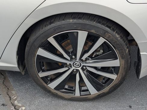Used 2020 Nissan Altima 2.5 Platinum FWD image 24