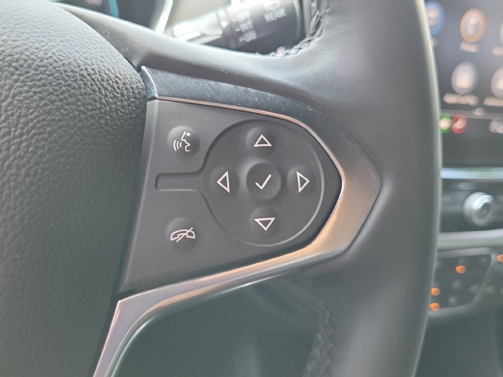 Used 2023 Chevrolet Traverse LT w/ Midnight/Sport Edition AWD/4WD image 21