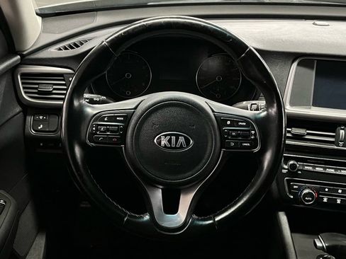 Used 2017 Kia Optima LX w/ Technology Package image 8