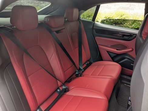 New 2025 Porsche Macan 4S Electric image 23