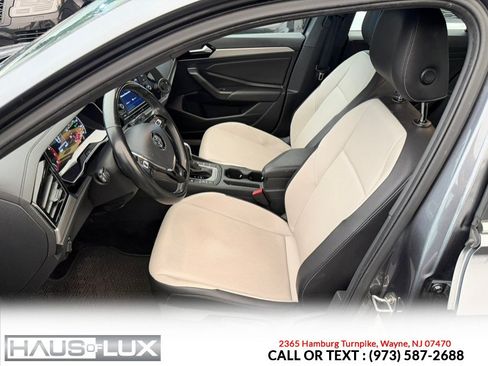 Used 2020 Volkswagen Jetta R-Line w/ R-Line Cold Weather Package FWD image 6