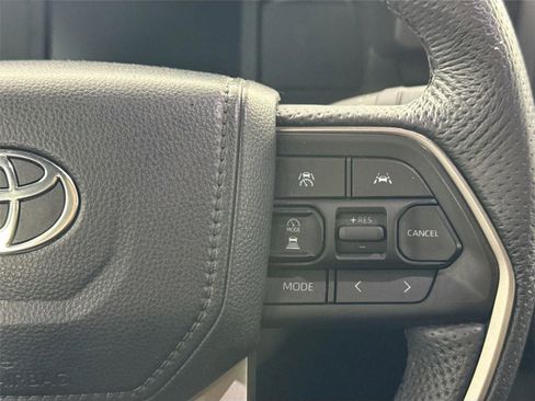 Certified 2024 Toyota Tacoma SR5 image 18