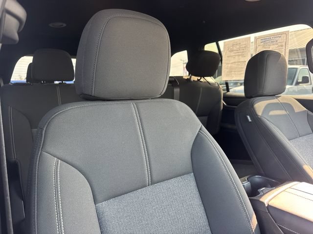 Used 2025 GMC Acadia Elevation FWD image 29