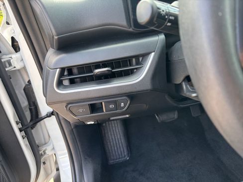 Used 2025 Kia K4 FWD image 32