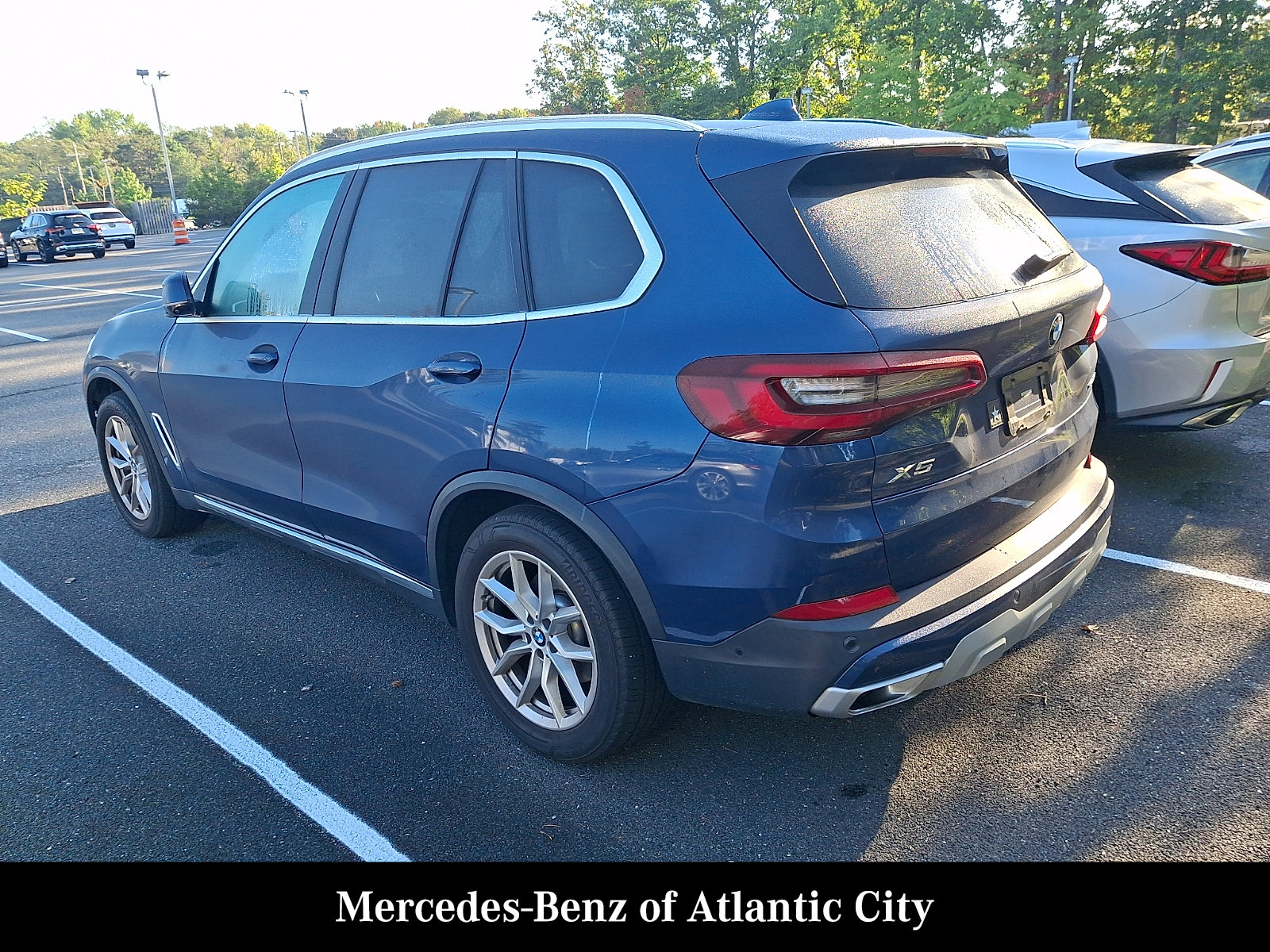 Used 2023 BMW X5 xDrive40i w/ Executive Package AWD/4WD image 4