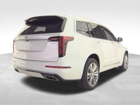 Used 2024 Cadillac XT6 Premium Luxury AWD/4WD image 9