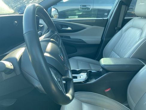 Used 2024 Buick Envista Avenir image 11