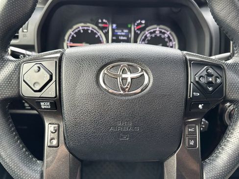 Used 2021 Toyota 4Runner TRD Off-Road Premium w/ Moonroof Package AWD/4WD image 25