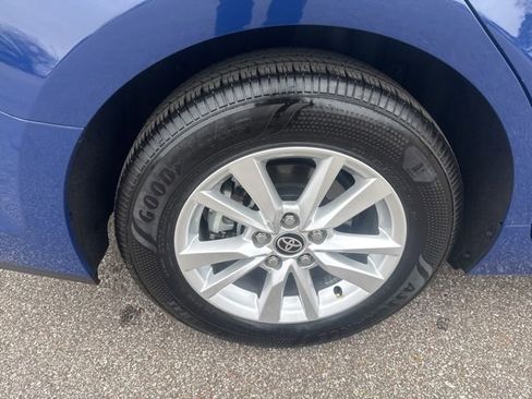 Used 2025 Toyota Camry LE image 14