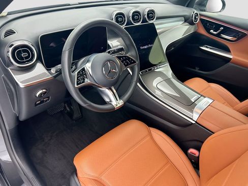 Certified 2026 Mercedes-Benz GLC 300 image 9