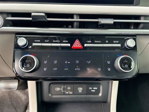 New 2026 Hyundai Tucson Limited image 28