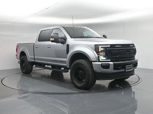Used 2022 Ford F250 Lariat w/ Black Appearance Package AWD/4WD image 61