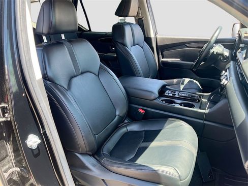 Used 2024 Honda Pilot Touring image 31